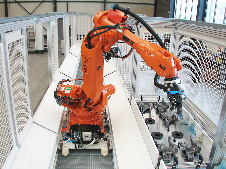 Автоматизация сборочных процессов с использованием промышленных роботов.